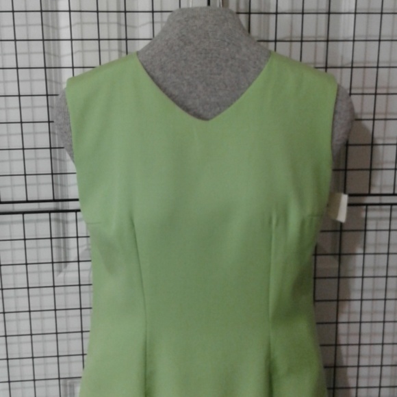 Classic wool fitted bodice dress. Italy. NWT - Picture 2 of 5